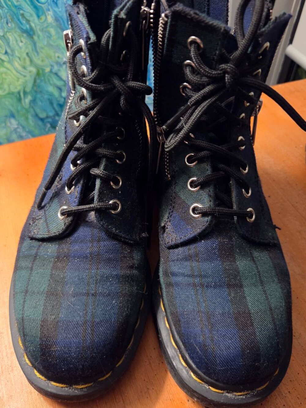 Size Zip Tartan Doc Martens limited edition not available Anymore